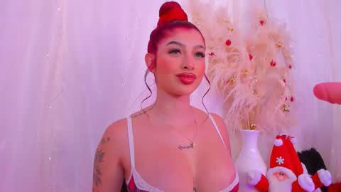 Snapshot of scarleett_jones chatting on 12/13/25, 09:20 scarleett jones online show from 12/13/25, 09:20