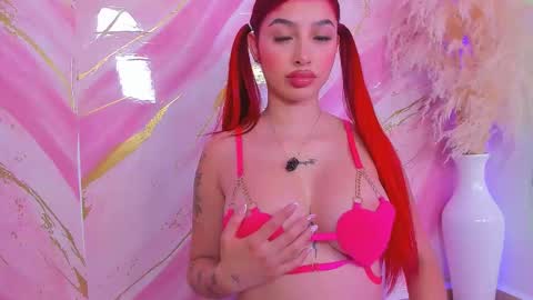 Snapshot of scarleett_jones chatting on 02/12/26, 10:16 scarleett jones online show from 02/12/26, 10:16