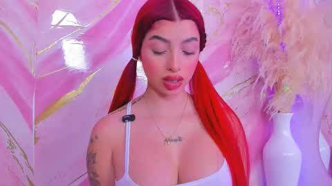 Snapshot of scarleett_jones chatting on 02/17/26, 10:16 scarleett jones online show from 02/17/26, 10:16