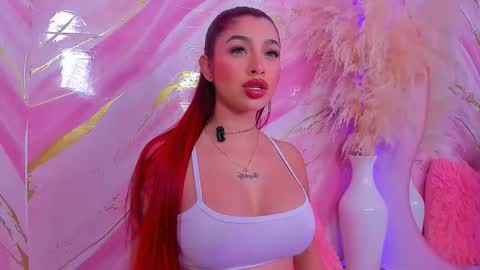 Snapshot of scarleett_jones chatting on 02/26/26, 10:20 scarleett jones online show from 02/26/26, 10:20