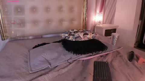Snapshot of scarleettdoll chatting on 07/23/26, 01:58 scarleettdoll online show from 07/23/26, 01:58