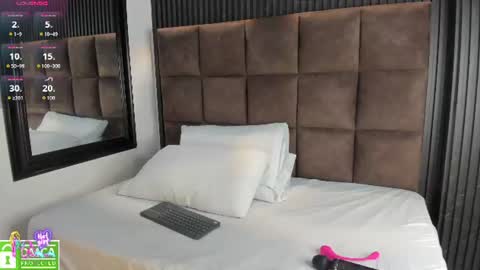 Snapshot of scarlet__love__ chatting on 07/08/26, 11:58 scarlet__love__ online show from 07/08/26, 11:58