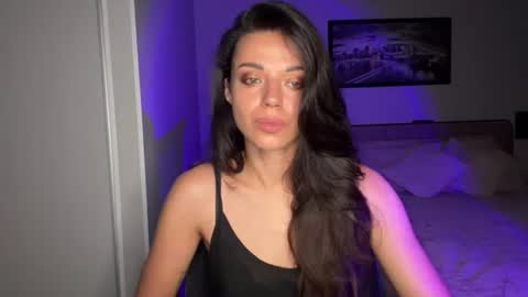 Snapshot of scarlet_daisy_ chatting on 07/16/26, 07:36 Sophie online show from 07/16/26, 07:36