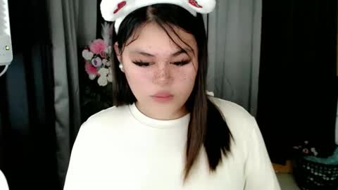 scarlet_enchantressxxx online show from 03/12/26, 01:23