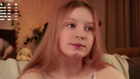 scarlet_fever10 online show from 05/03/26, 04:24