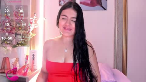 Snapshot of scarlet_fostt_ chatting on 05/02/26, 12:32 Andrea online show from 05/02/26, 12:32