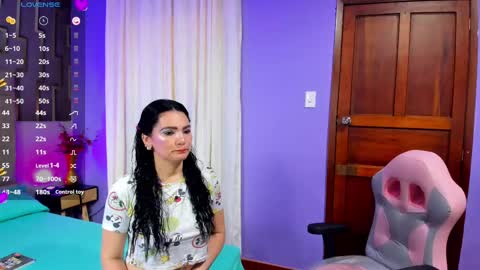 Snapshot of scarlet_hit chatting on 03/11/25, 04:21 scarlet_hit online show from 03/11/25, 04:21