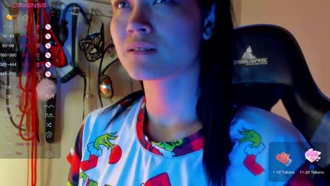 scarlet taylor kennedy online show from 04/15/26, 10:32