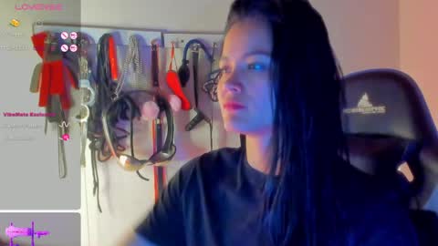 Snapshot of scarlet_kennedy98 chatting on 05/03/26, 10:27 scarlet taylor kennedy online show from 05/03/26, 10:27