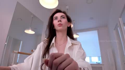 Scarlet online show from 03/06/26, 09:06