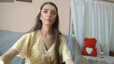 Snapshot of scarlet_rosse chatting on 07/14/26, 03:40 Scarlet online show from 07/14/26, 03:40