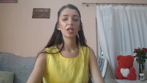 Snapshot of scarlet_rosse chatting on 07/20/26, 04:42 Scarlet online show from 07/20/26, 04:42