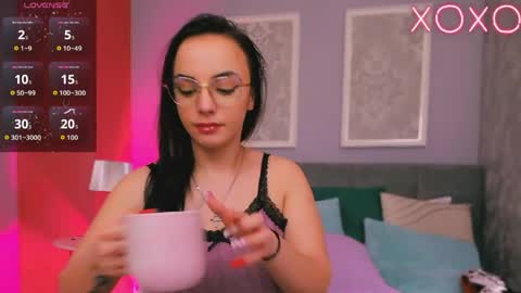 Scarlet online show from 04/06/26, 10:11