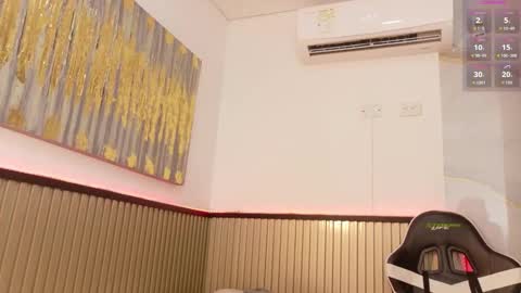 scarlet_vixen_ online show from 02/14/26, 03:03