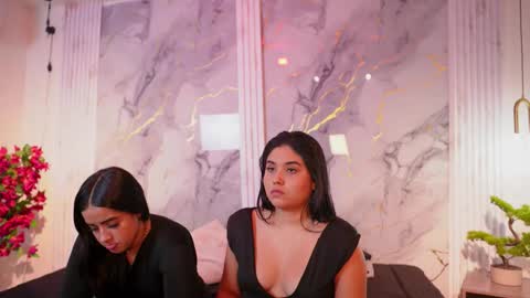 Snapshot of scarleta_and_naomi chatting on 01/16/26, 04:49 scarleta_and_naomi online show from 01/16/26, 04:49