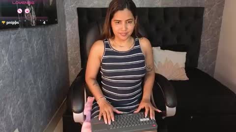 Scarlet online show from 12/18/25, 03:51