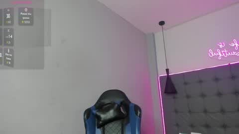 scarlet online show from 04/17/26, 03:42