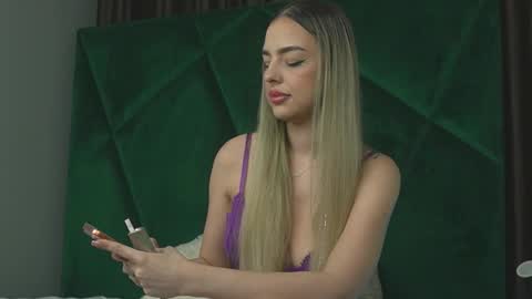 Scarlet online show from 10/24/25, 01:46