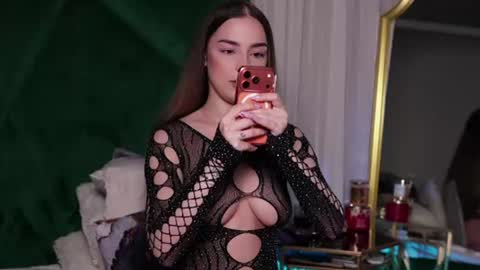 scarletcolesx online show from 06/17/26, 10:00