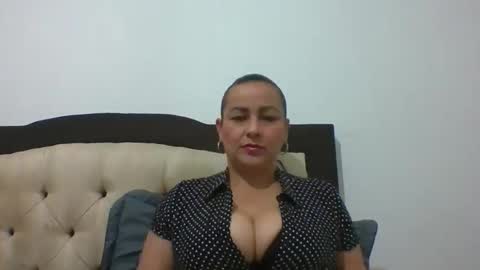 scarletglow1 online show from 11/09/25, 02:10