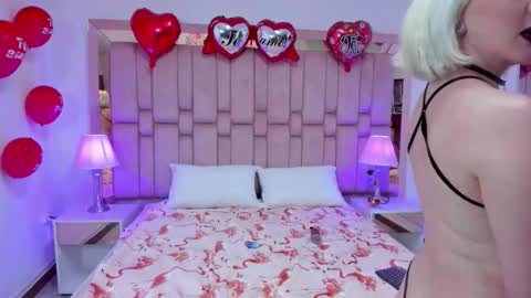 Scarlet online show from 02/04/26, 09:31