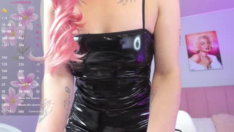 Scarlet  online show from 01/31/25, 08:11