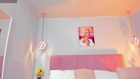 Scarlet  online show from 02/14/25, 01:56