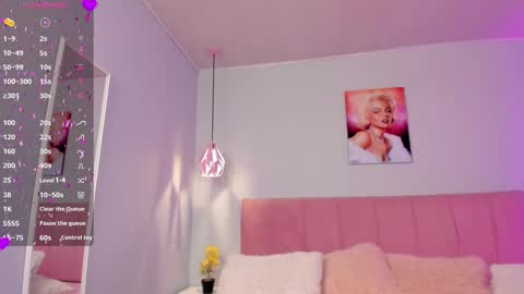 Scarlet  online show from 03/01/25, 05:20