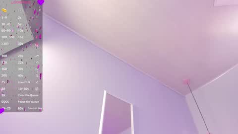 Scarlet  online show from 03/03/25, 10:38