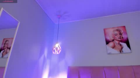 Scarlet  online show from 03/05/26, 05:36