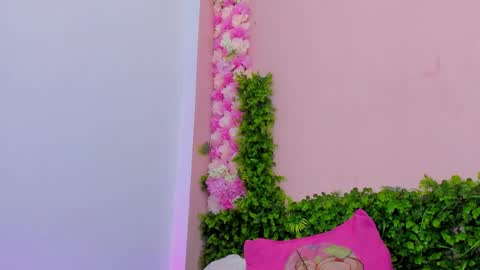 Snapshot of scarleth_blonde chatting on 02/26/25, 02:04 SCARLETH online show from 02/26/25, 02:04