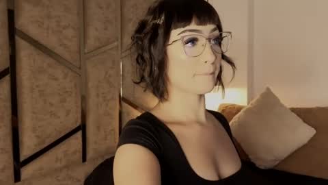 Snapshot of scarleth_lux_ chatting on 05/12/26, 03:25 Scarleth online show from 05/12/26, 03:25