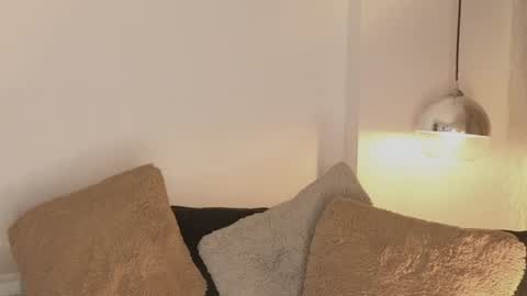 Snapshot of scarleth_lux_ chatting on 05/17/26, 06:11 Scarleth online show from 05/17/26, 06:11
