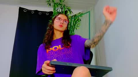 Denis online show from 11/24/25, 04:23