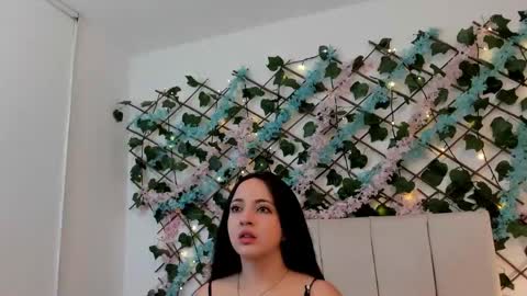 scarlet  online show from 11/23/25, 12:05