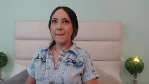 scarlet  online show from 02/21/26, 10:49