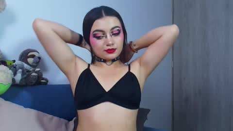 Scarlet online show from 03/31/26, 03:12