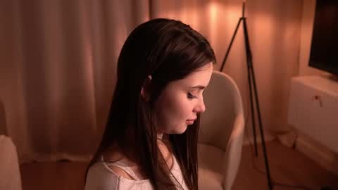 Scarlet online show from 12/13/24, 10:34