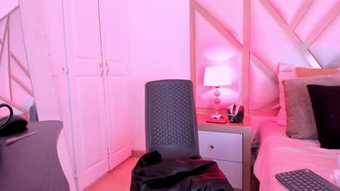 Scarlet online show from 12/11/24, 02:54