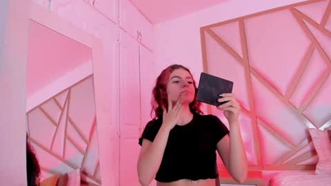 Scarlet online show from 12/20/24, 11:43