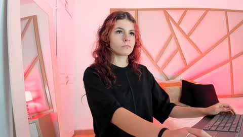 Scarlet online show from 12/25/24, 01:30