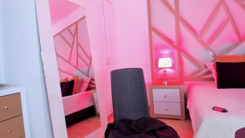 Scarlet online show from 01/03/25, 06:24