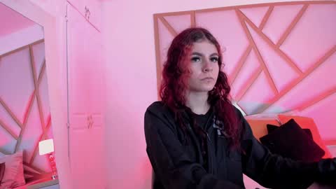 Scarlet online show from 01/04/25, 11:43