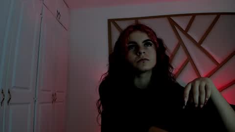 Scarlet online show from 01/17/25, 01:03