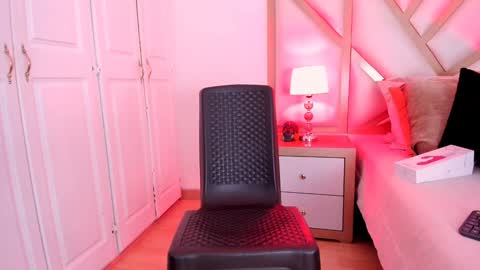 Scarlet online show from 02/05/25, 02:59