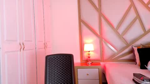 Scarlet online show from 02/21/25, 02:06