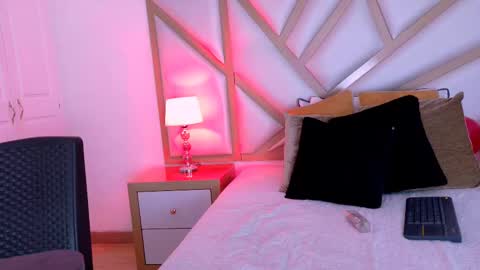 Scarlet online show from 02/27/25, 05:26