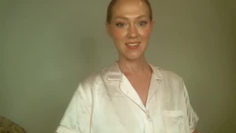 Scarlet Satine online show from 02/10/25, 11:46