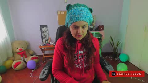 Snapshot of scarlett77_ chatting on 12/27/24, 03:48 Scarletland welcome online show from 12/27/24, 03:48