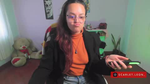 Snapshot of scarlett77_ chatting on 01/24/25, 04:06 Scarletland welcome online show from 01/24/25, 04:06